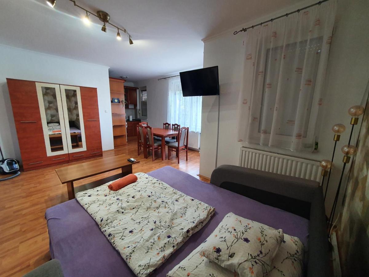Fischer Apartman 3 Hajdúszoboszló Exteriör bild