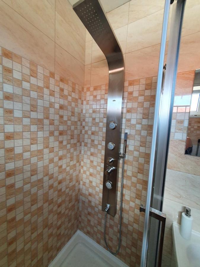 Fischer Apartman 3 Hajdúszoboszló Exteriör bild