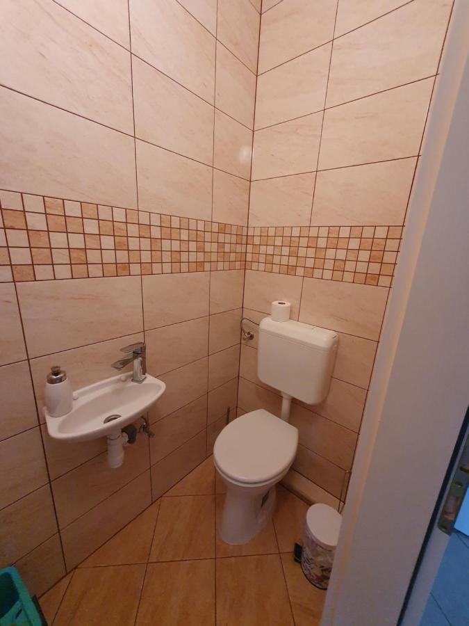 Fischer Apartman 3 Hajdúszoboszló Exteriör bild