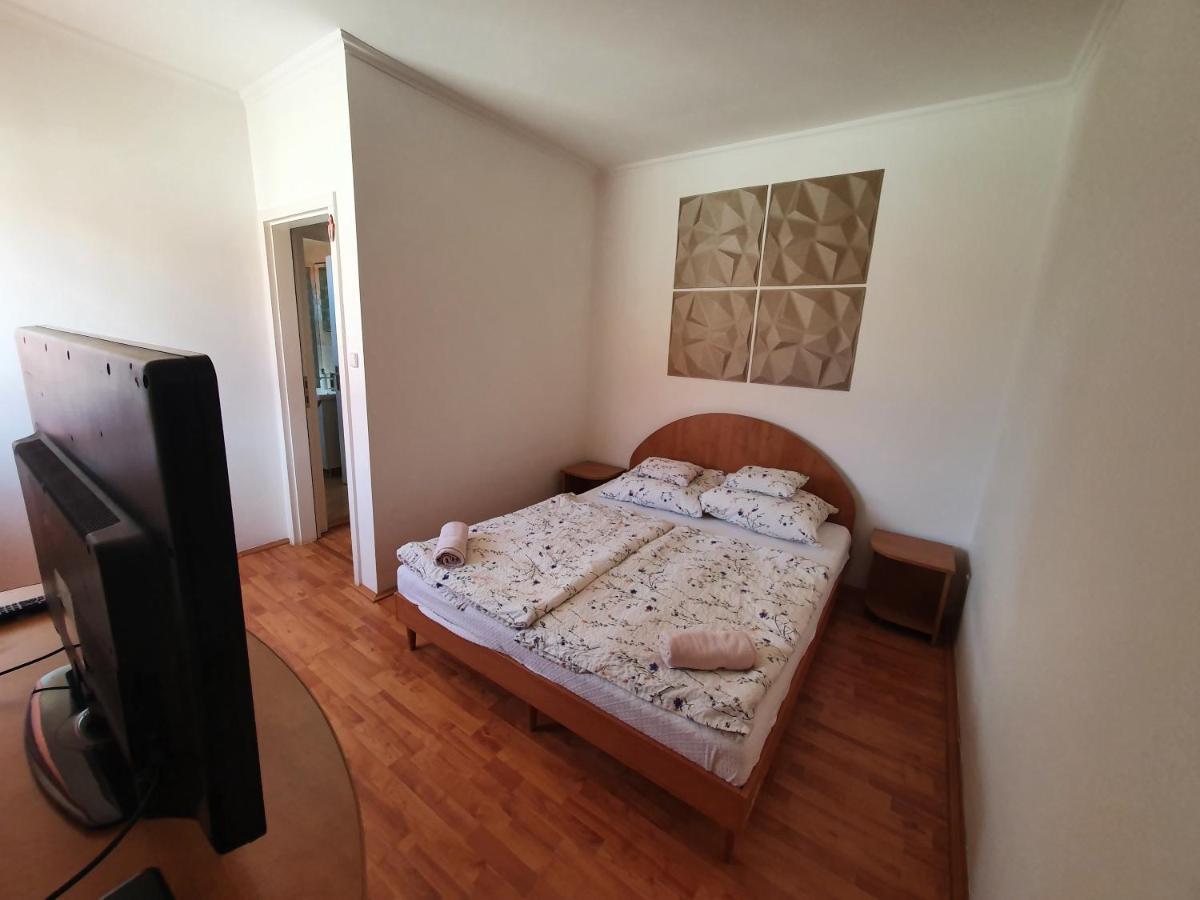Fischer Apartman 3 Hajdúszoboszló Exteriör bild